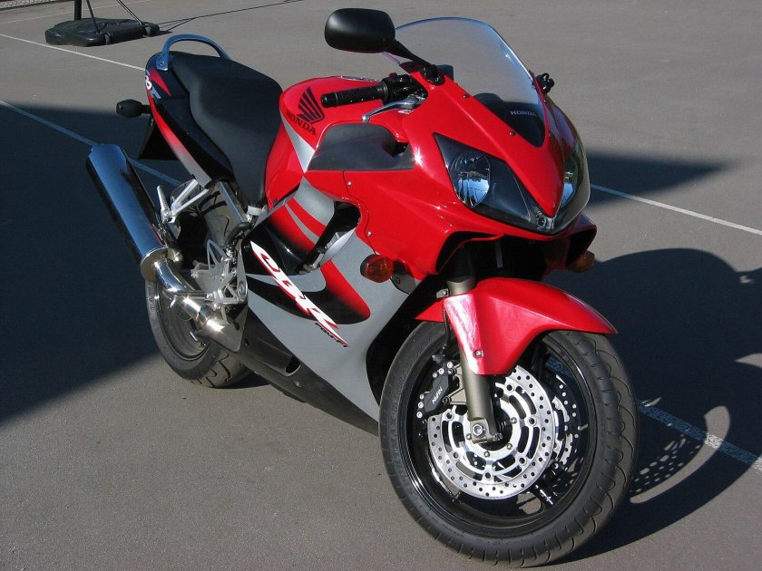 Honda CBR f4i