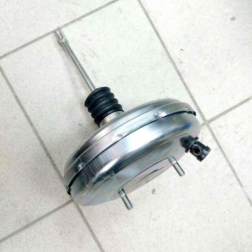 Вакуумный усилитель ВАЗ 2104