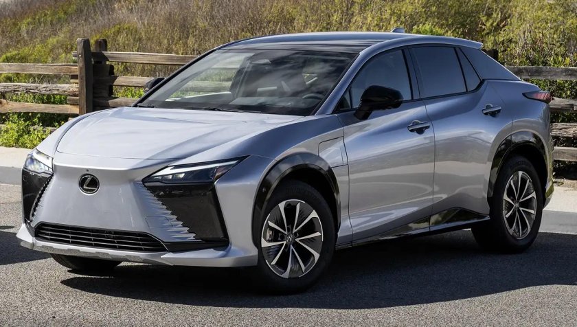 Lexus rz300e
