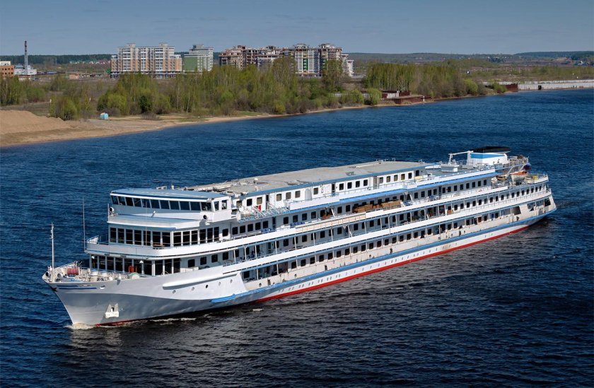 Глеб Кржижановский теплоход