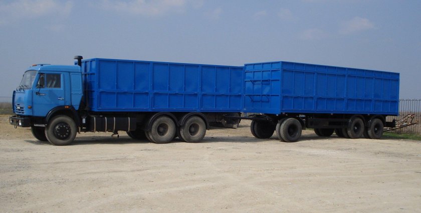 КАМАЗ 53212 зерновоз с прицепом