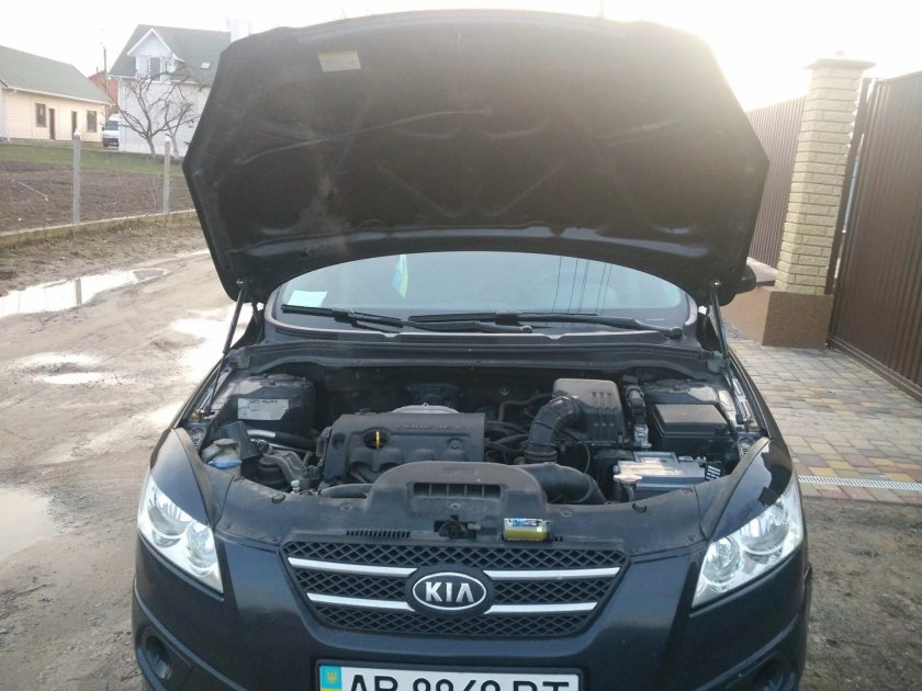 Газовые упоры Киа СИД 2008