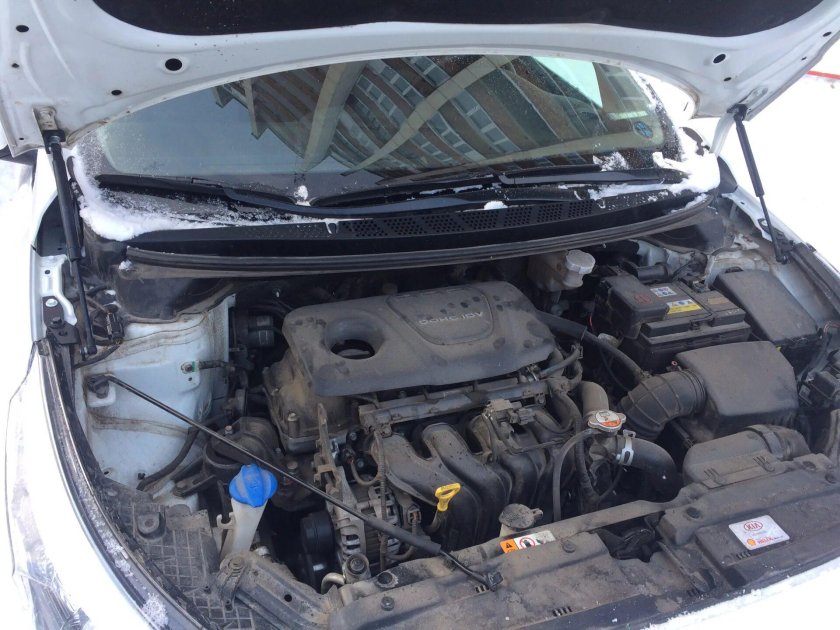 Кия СИД 2 под капотом