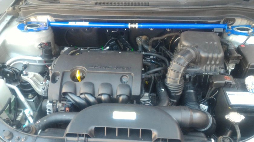 Kia Ceed 2010 под капотом