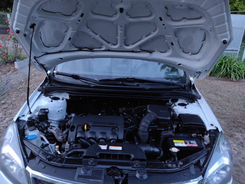 Подкапоиное пространство Kia Seed