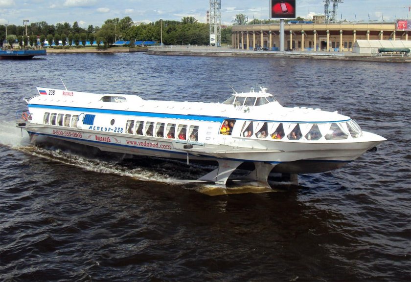 Метеор теплоход