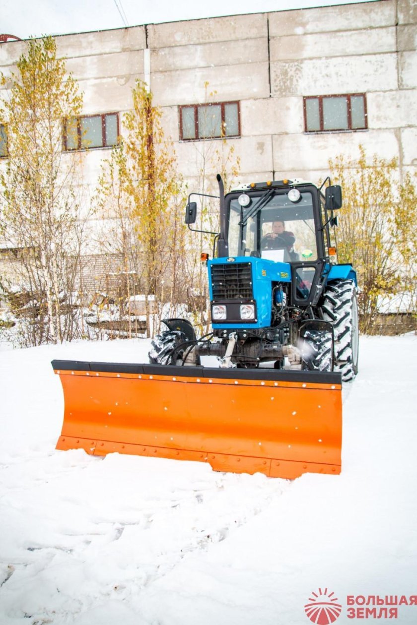 Универсальный отвал на МТЗ 82