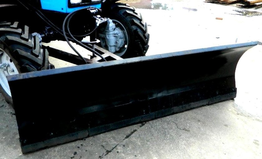 Отвал коммунальный снежный гидроповоротный МТЗ-82.1 ОС-2,4-01