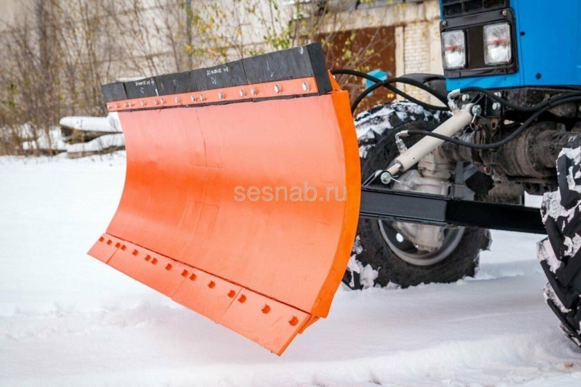 Отвал универсальный гидроповоротный МТЗ 82