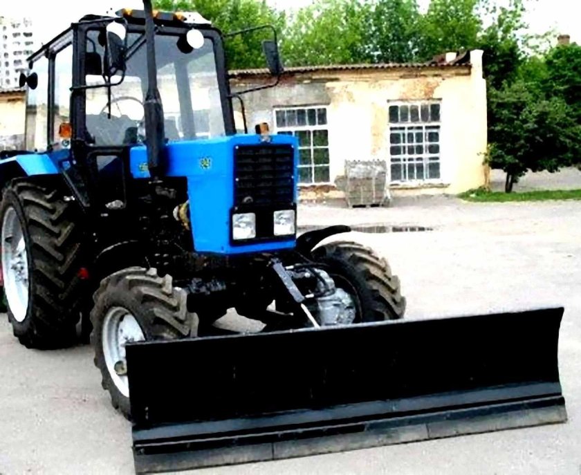 Отвал коммунальный снежный гидроповоротный МТЗ-82.1 ОС-2,4-01