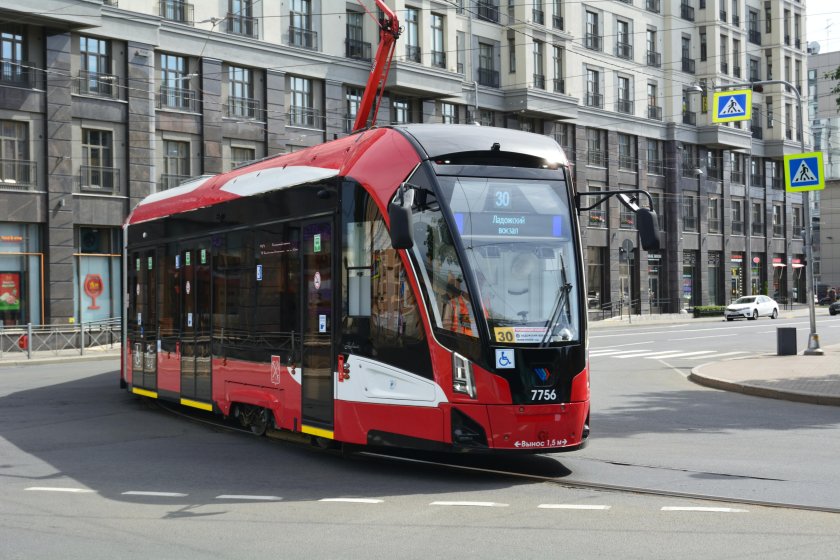 Трамвай фото