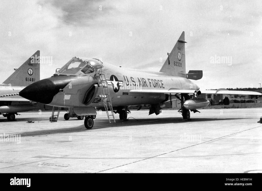 Convair f-102 Delta