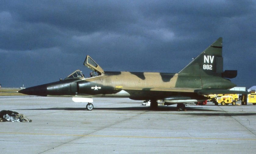 Convair f-102 Delta Dagger