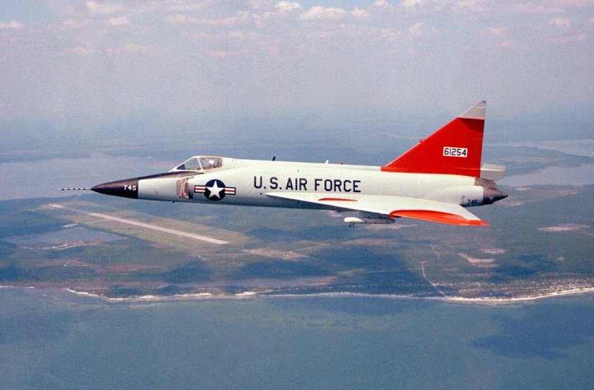 Ф-102 Дельта Даггер