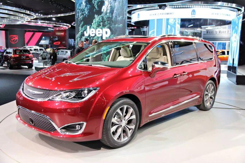 Крайслер минивэн