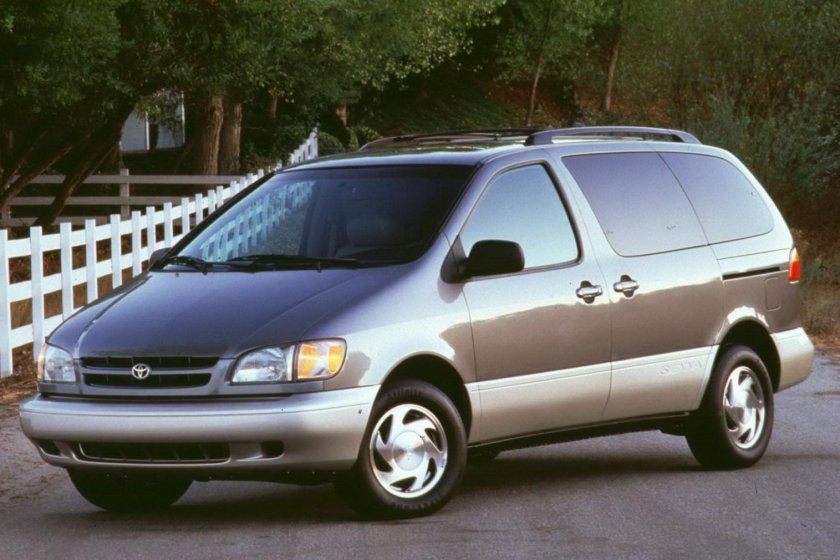 Toyota Sienna 1999