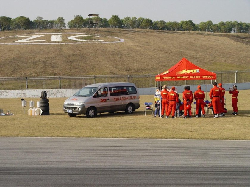 Гоночная школа