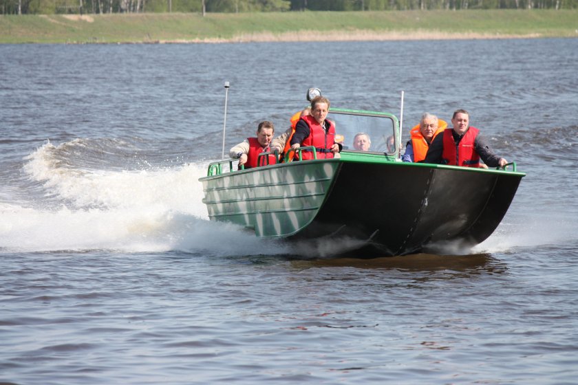 Катер КС трим 650