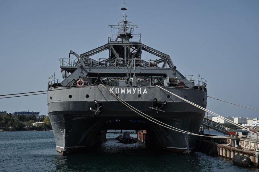 Корабль Волхов коммуна