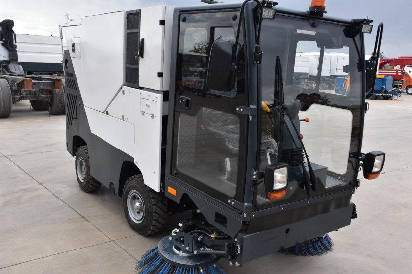 Коммунальная машина малогабаритные