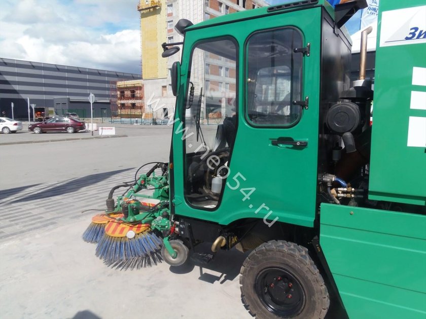 Машина Коммунальная вакуумная МК-В-(6,1-8)Ц-4-4х2