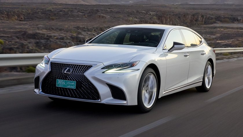 Лексус легковой модели