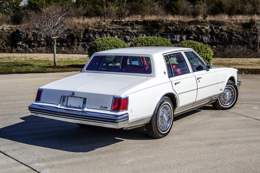 Cadillac Seville 1977