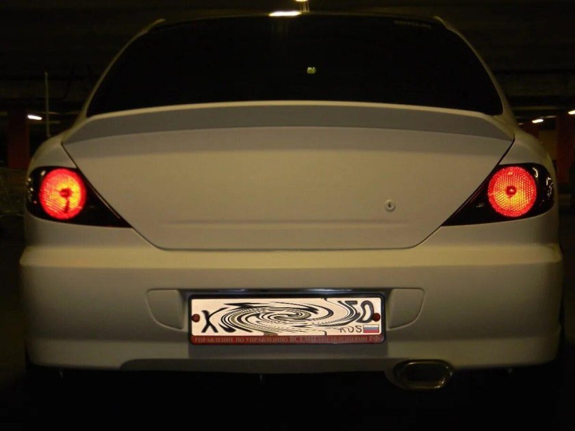 Задние фонари Киа спектра