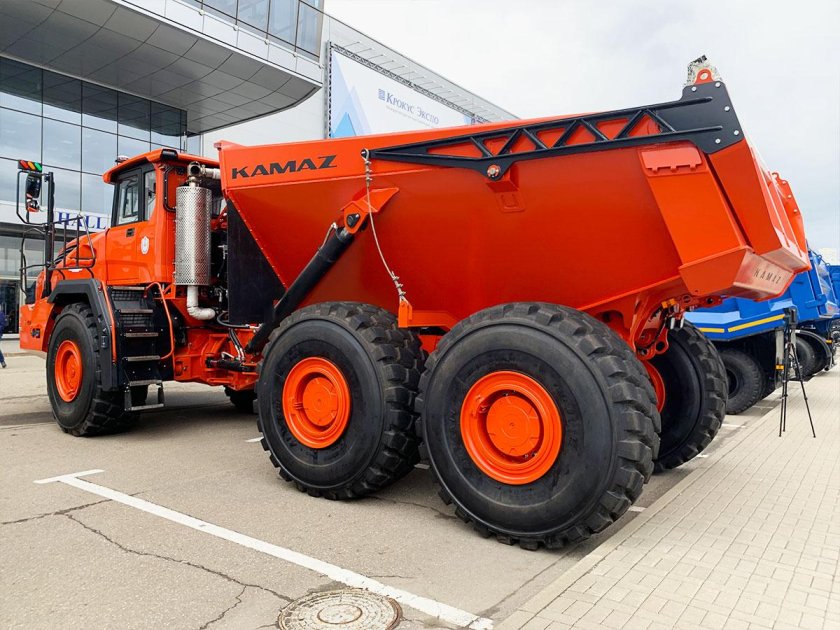 КАМАЗ сочлененный самосвал Геркулес