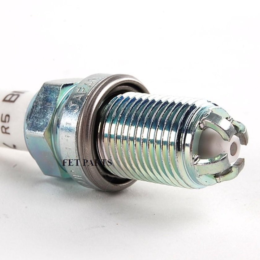 12120037607 BMW свеча зажигания