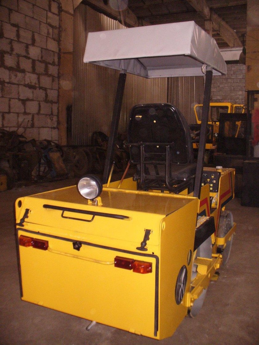 Каток Ду-54 ВИБРОВАЛЕЦ