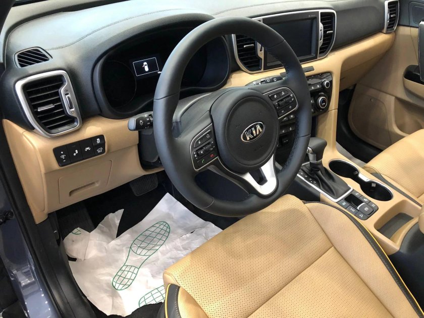 Kia Sportage 2022 салон