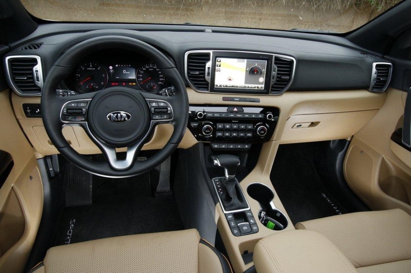 Киа Спортаж 2017 салон