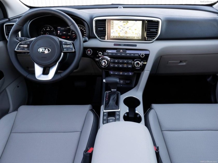 Новый Киа Спортаж салон