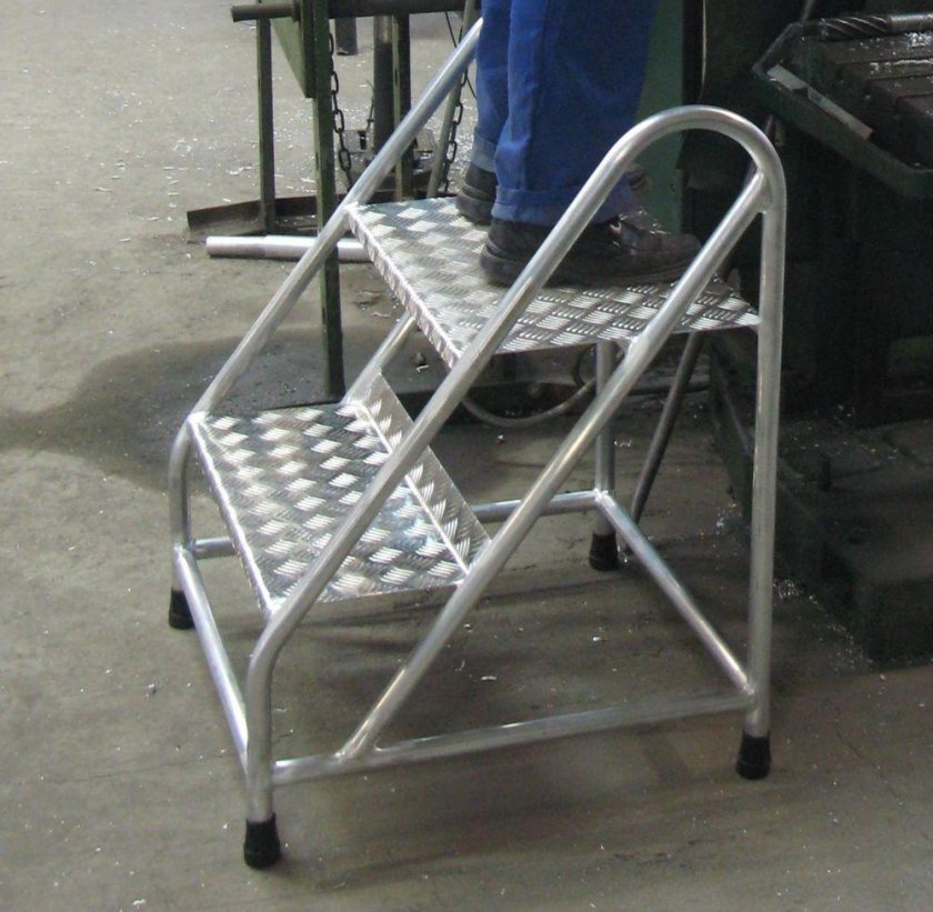 Монтажная подставка Megal МП-1 2 ступени