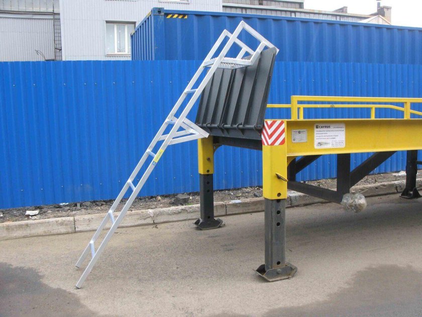 Лестница для КАМАЗА ЛНАК-2,7