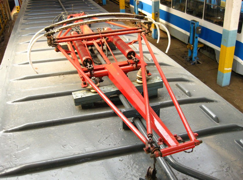 Токоприемник пантограф трамвайный