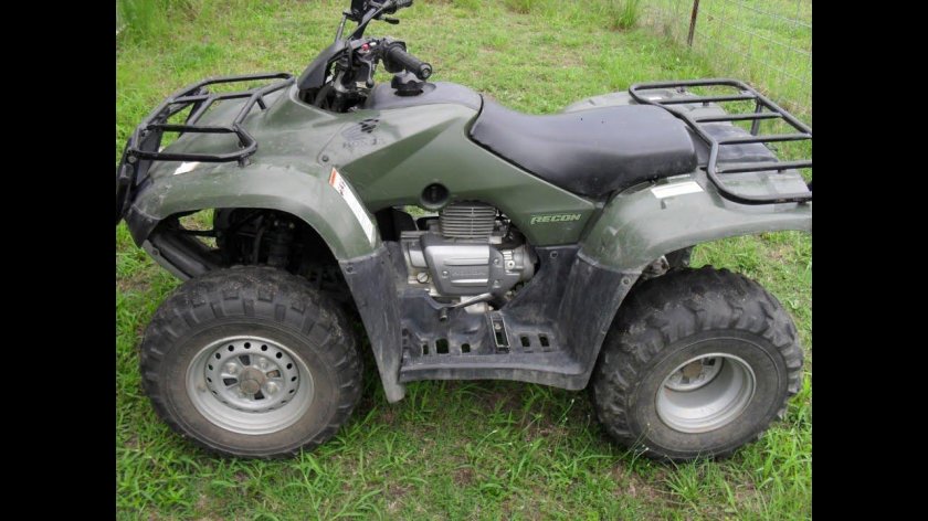 Квадроцикл Хонда 250 кубов 2т