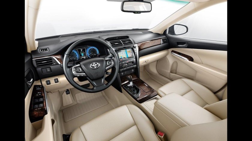 Toyota Camry 2015 салон