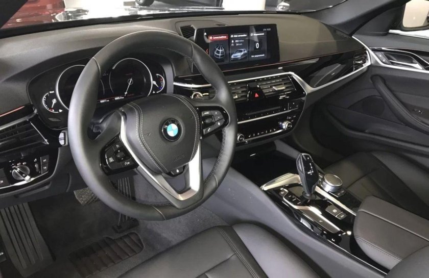 BMW 5 g30 салон