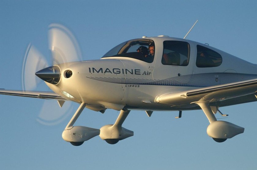 Cirrus sr22