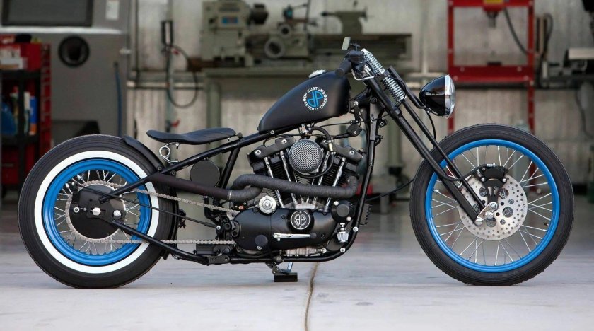 Мотоцикл боббер Харлей Дэвидсон