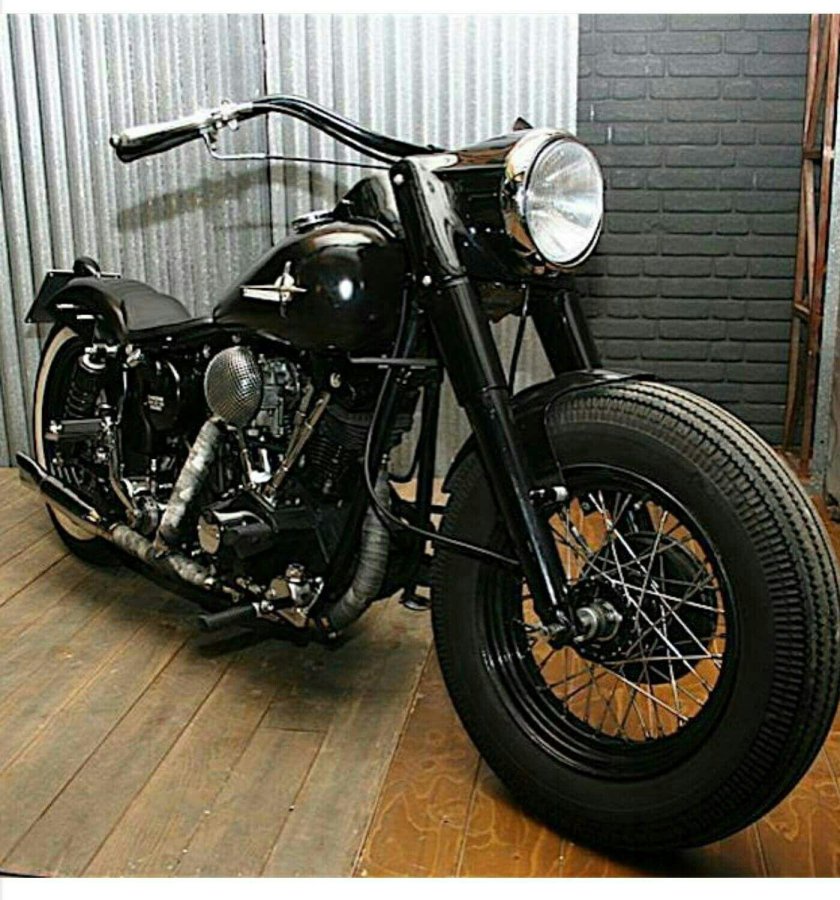 Harley Davidson Road King боббер