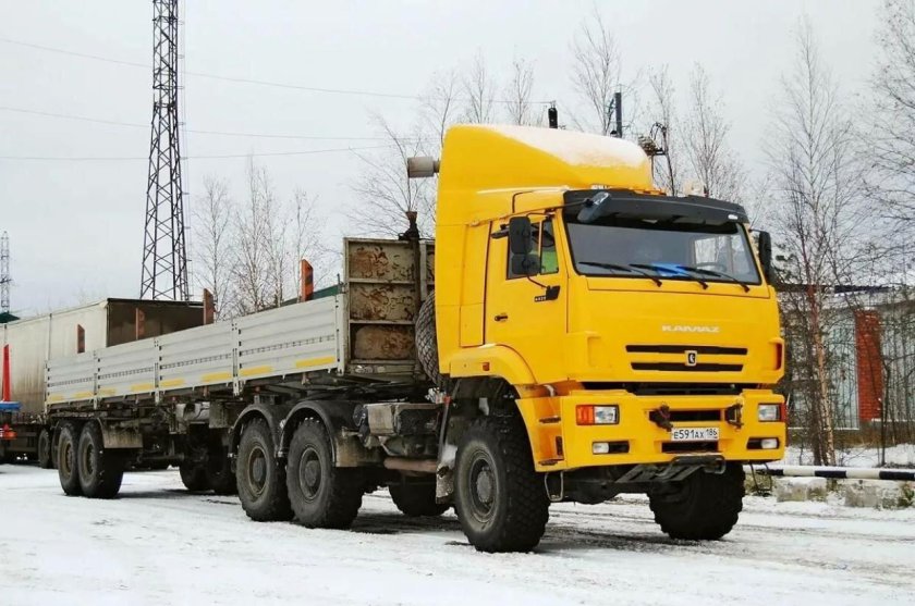 МАЗ-65012j-8535-000 зерновоз