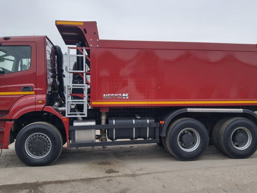 КАМАЗ 6520 43 Люкс