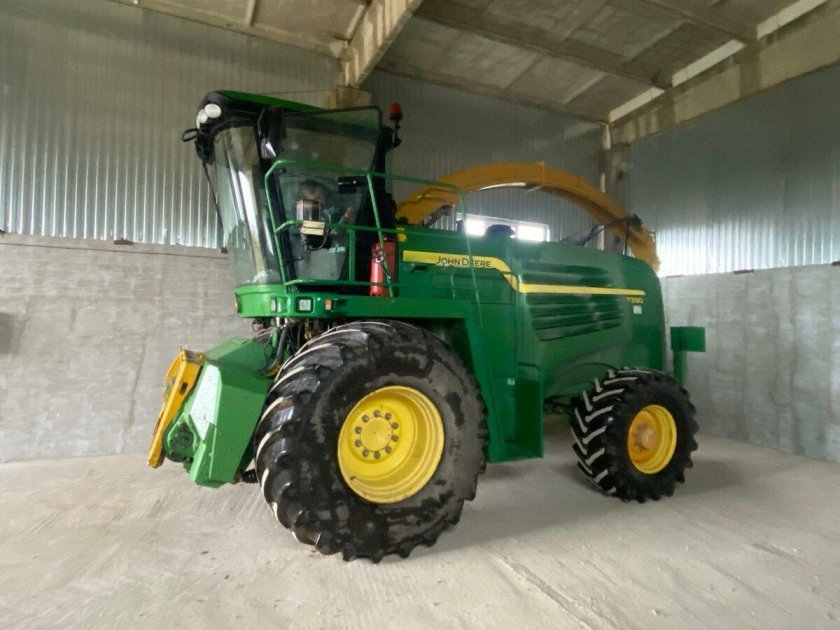 Кормоуборочный комбайн Джон Дир 7380