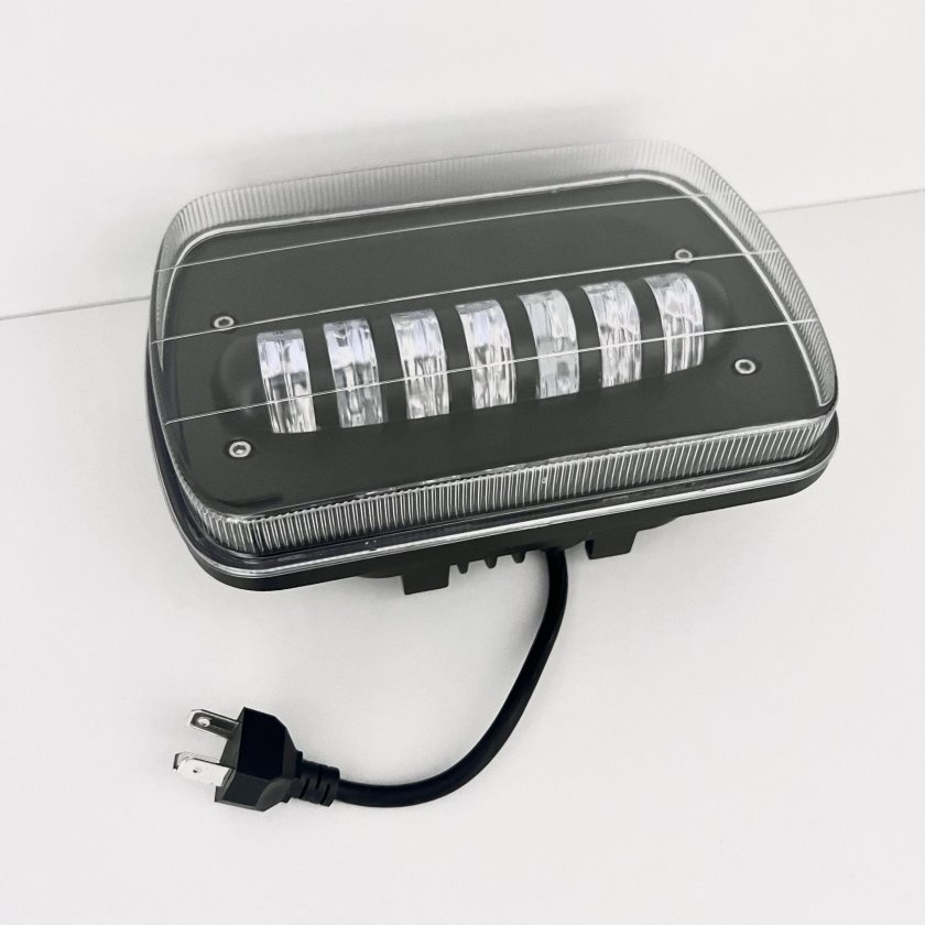 ПТФ прямоугольные универсальные ras008