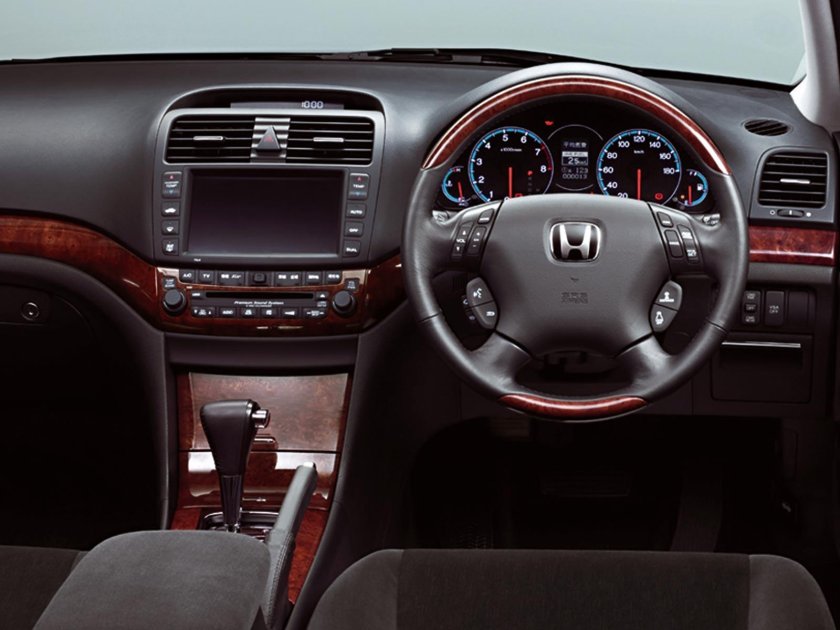 Honda inspire 2004 салон