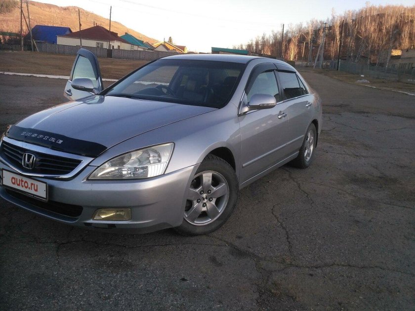 Хонда Инспаер 2005