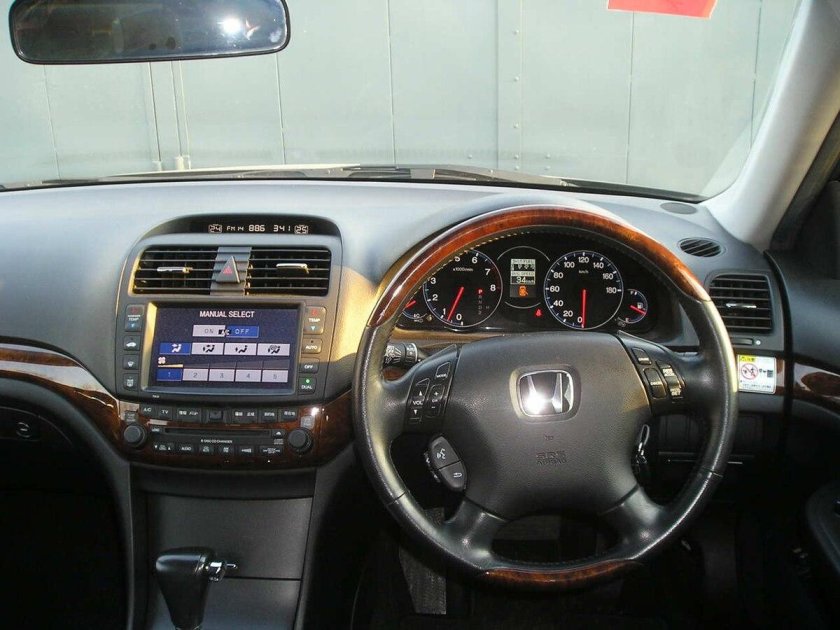 Honda inspire 2004